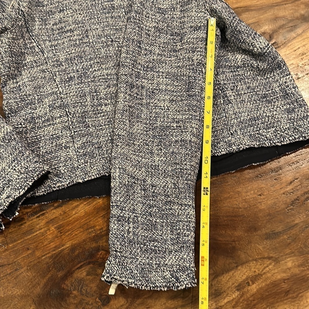 Elie Tahari Collarless Tweed Zip Cropped Blazer Size Large - Picture 11 of 13
